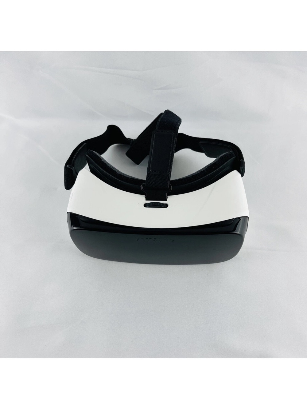 Samsung Gear VR Headset Powered By Oculus Model SM-R322